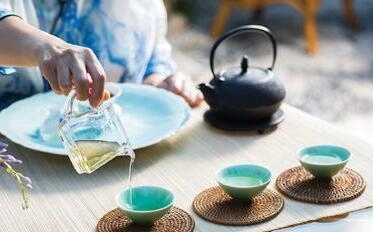 茶饮养生，夏日上火不求人